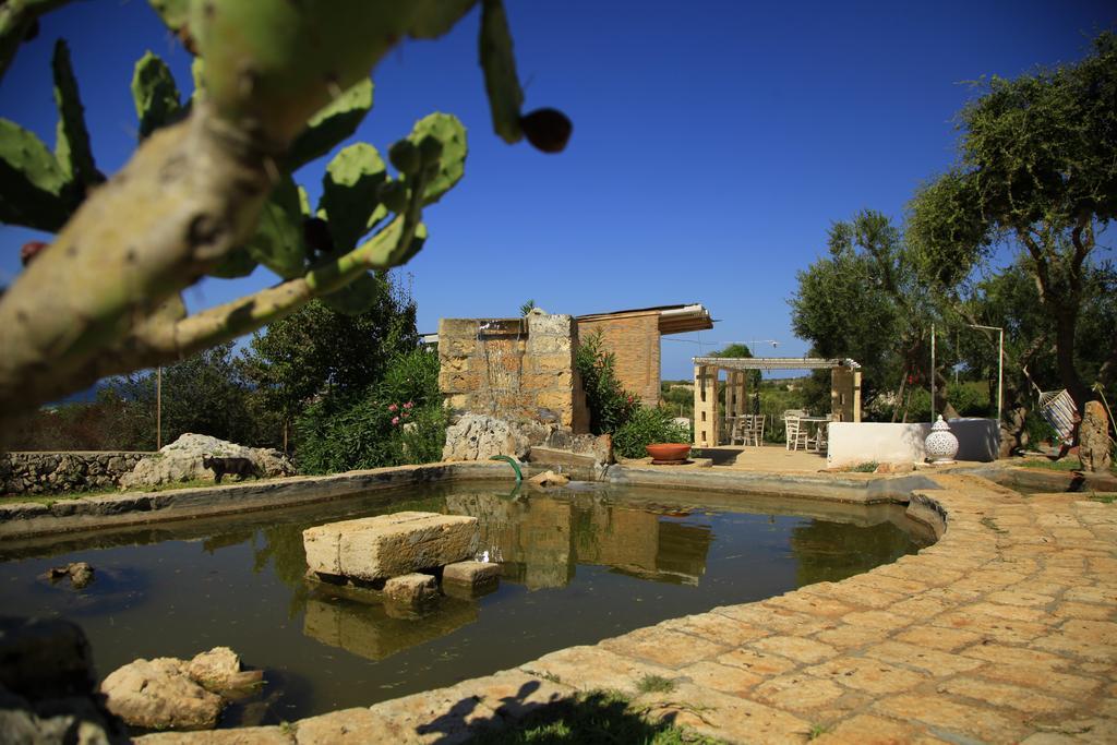 Contrada Borgin Bed and Breakfast Marina Di Pescoluse Buitenkant foto