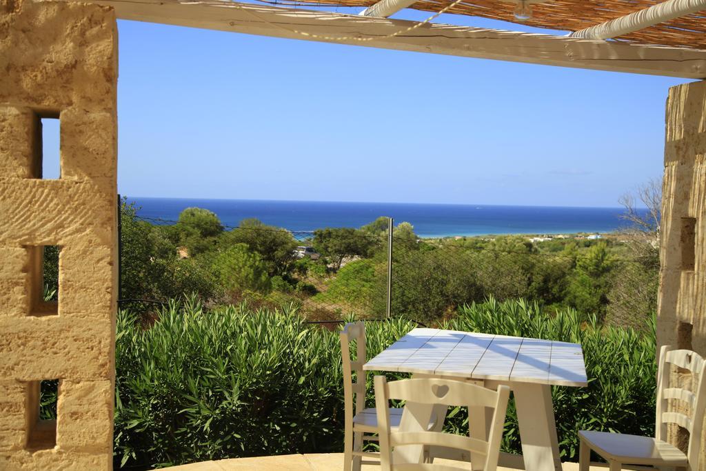 Contrada Borgin Bed and Breakfast Marina Di Pescoluse Buitenkant foto
