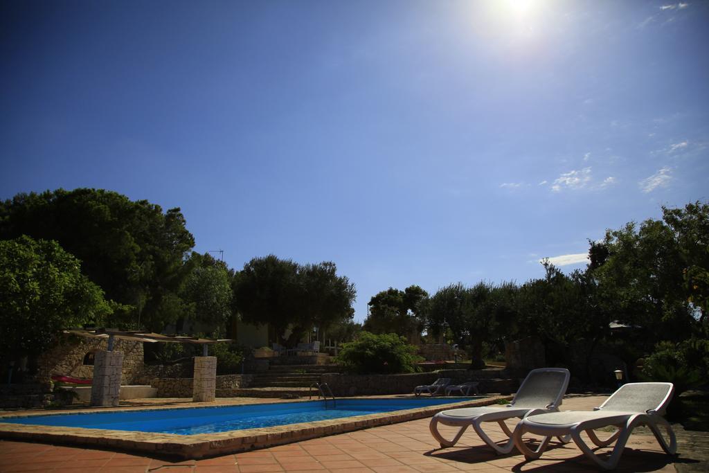 Contrada Borgin Bed and Breakfast Marina Di Pescoluse Buitenkant foto